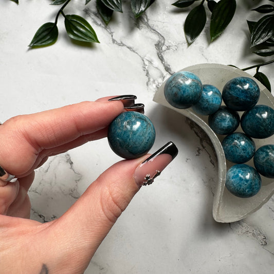 Sfera in Apatite